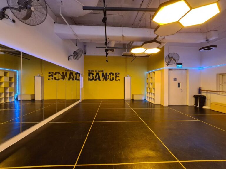 Rent Studio Classroom Space. Book now En Motion Dance School