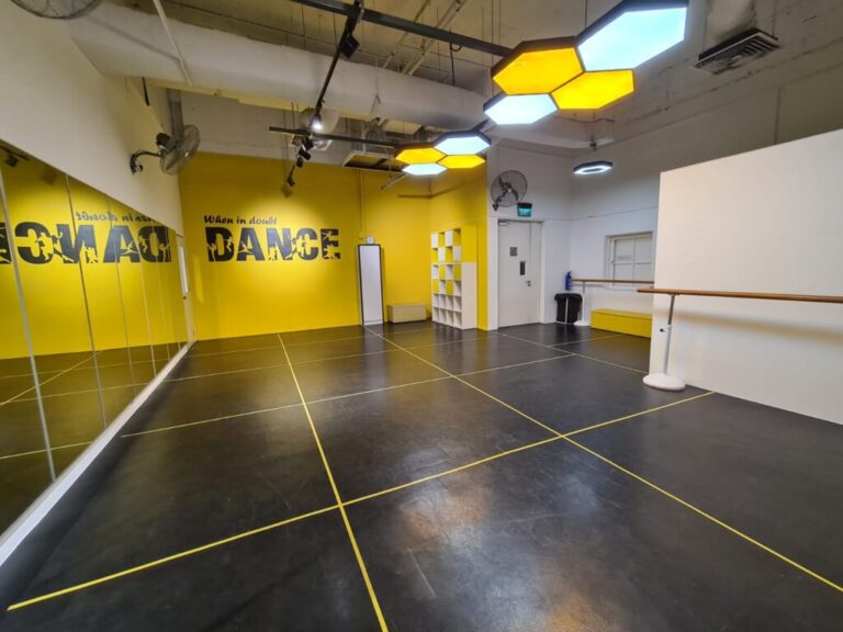 Rent Studio Classroom Space. Book now En Motion Dance School